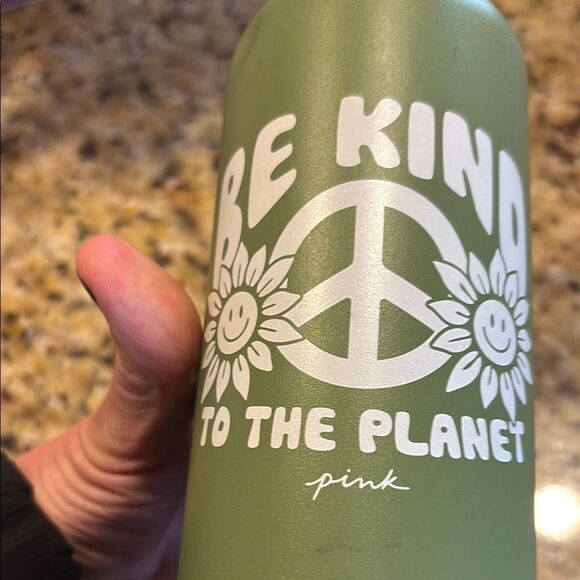 Be KIND PINK to the Planet 🌎 Green Water Bottle with Peace Design ☮️ - Picture 11 of 12